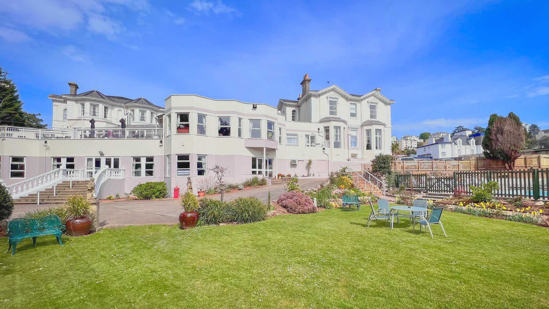 Abbey Sands Hotel, Torquay seafront